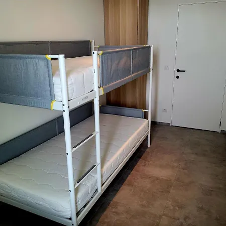 Port Side With Swimming Pool And Fitness And Parking شقة *